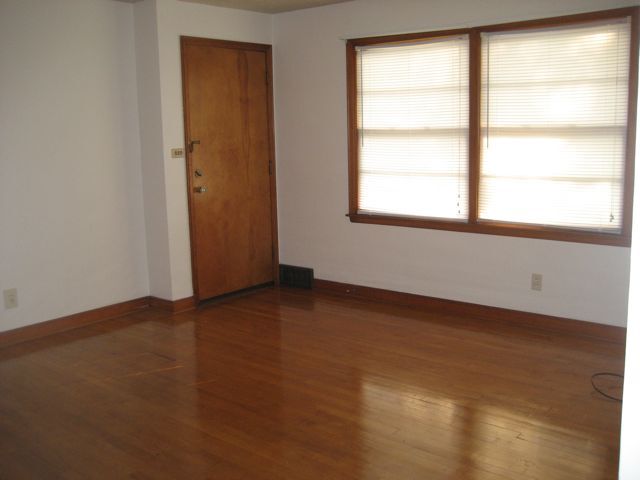 Building Photo - W61N464 Washington Ave