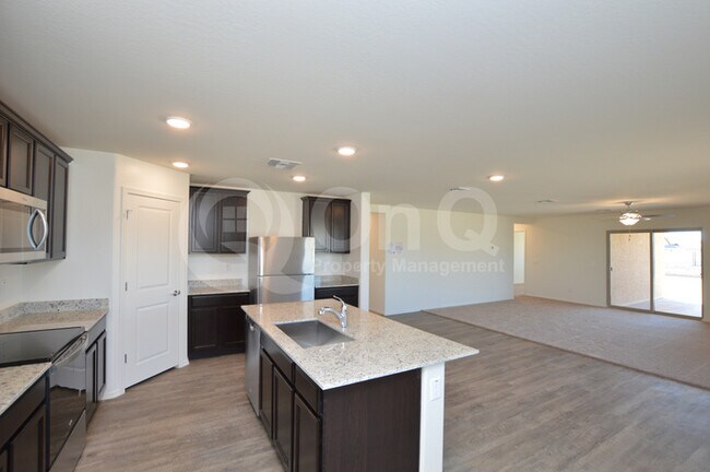 Foto del edificio - NEW BUILD! Mission Ranch! MOVE IN SPECIAL!