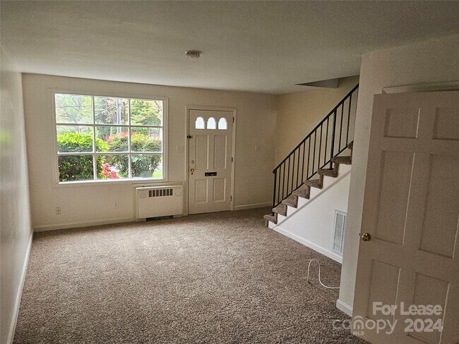 Foto del edificio - 256 5th Ave NE