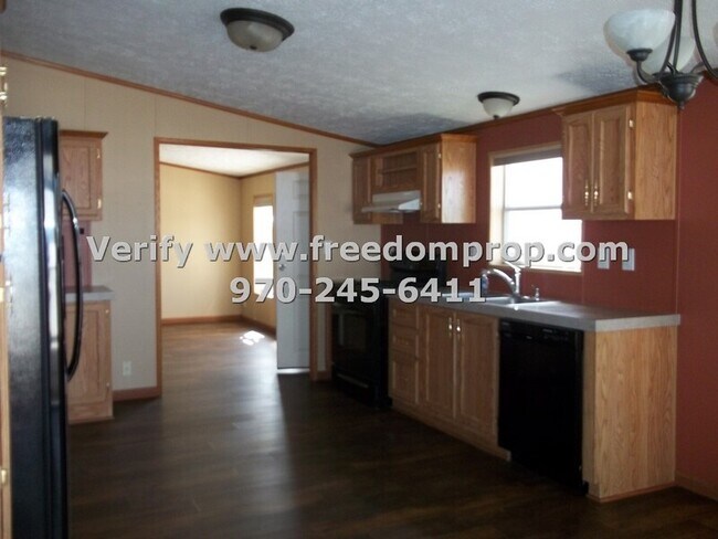 Building Photo - 417 Holly Park Dr