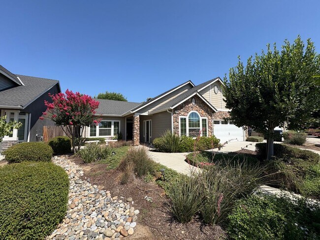 Foto del edificio - Lennar built home, Available Now!