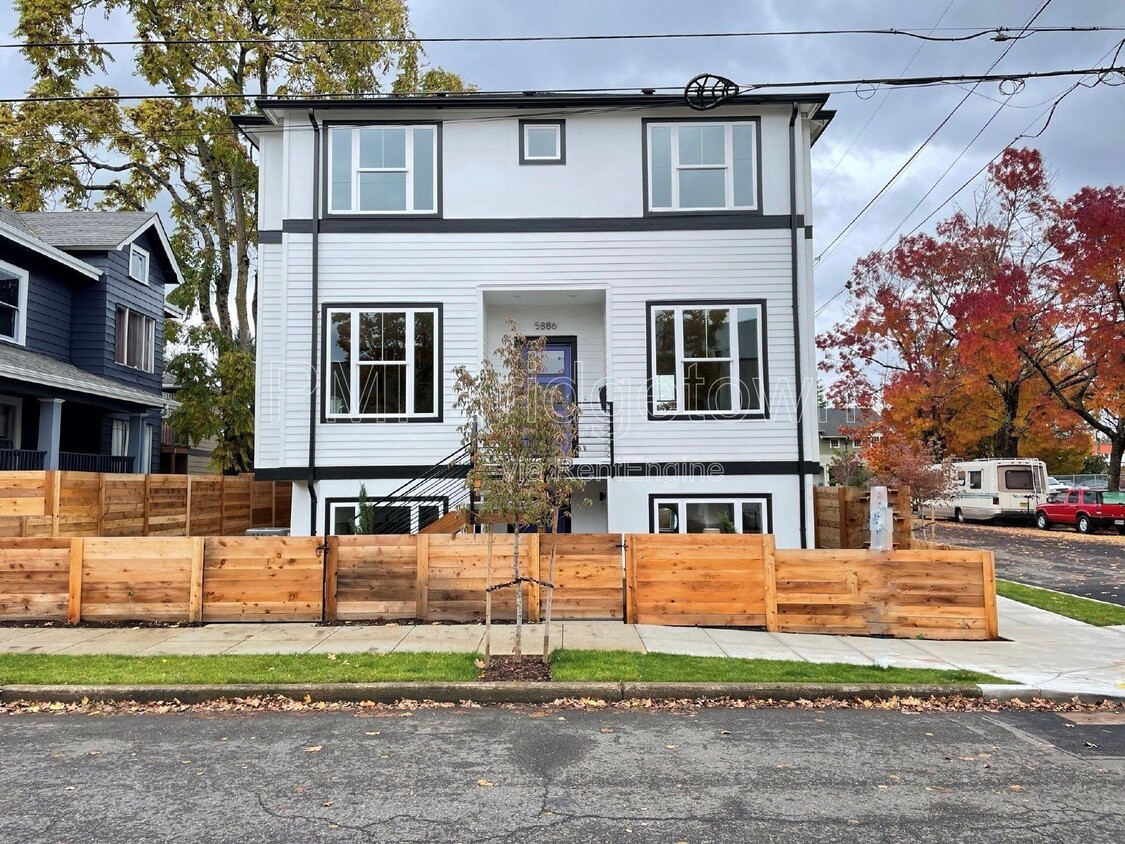 Photo - 5886 Southeast 46th Avenue