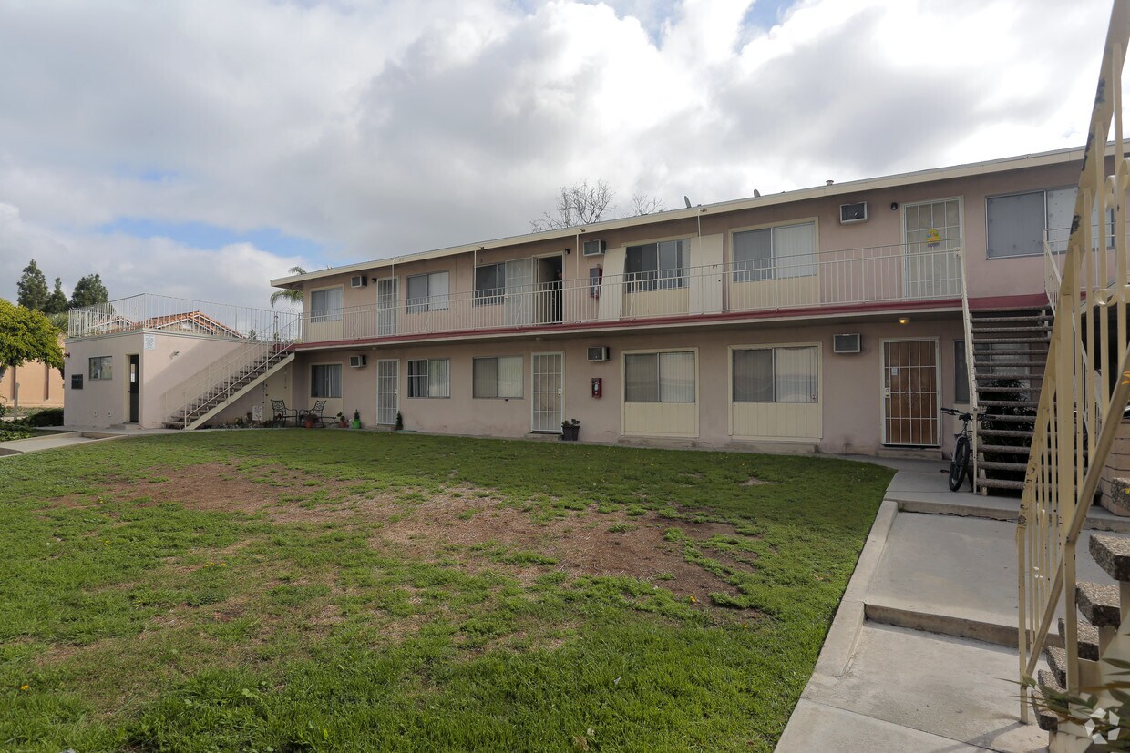 Building Photo - 14946 Gagely Dr