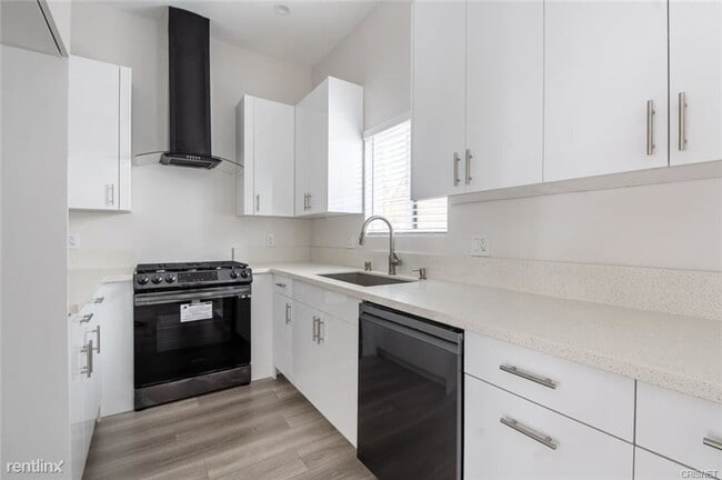 Foto del edificio - 3 br, 2 bath House - 8684 Haddon Avenue