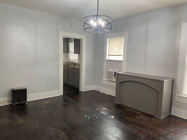 Building Photo - CHARMING 3-BEDROOM HOME IN TOBIN HILL