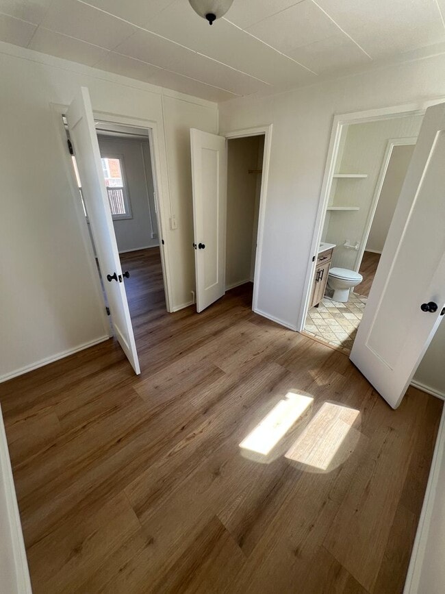 Foto del edificio - CHARMING! Remodeled 2 Bedroom home with storage and yard