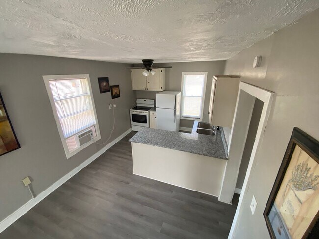 Foto del edificio - Very attractive 2BR 1/2 duplex