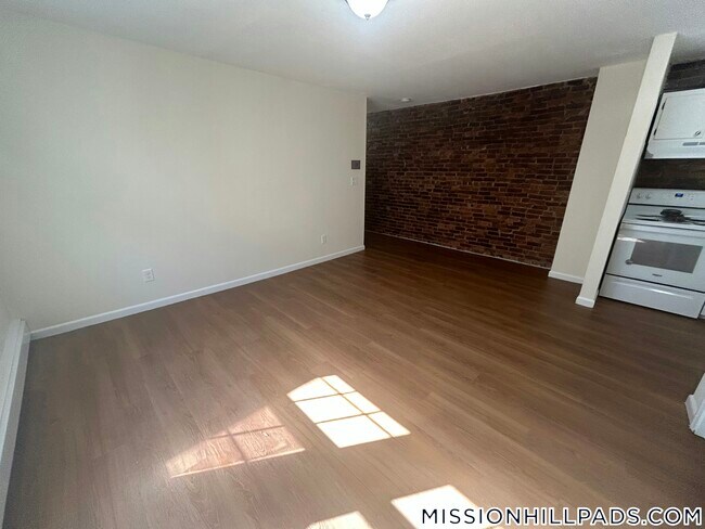 Foto del edificio - 66 S Huntington Ave