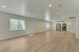 Building Photo - 1241 Boxelder Dr