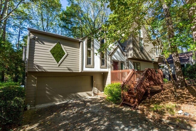 Building Photo - 2744 Tritt Springs Dr NE