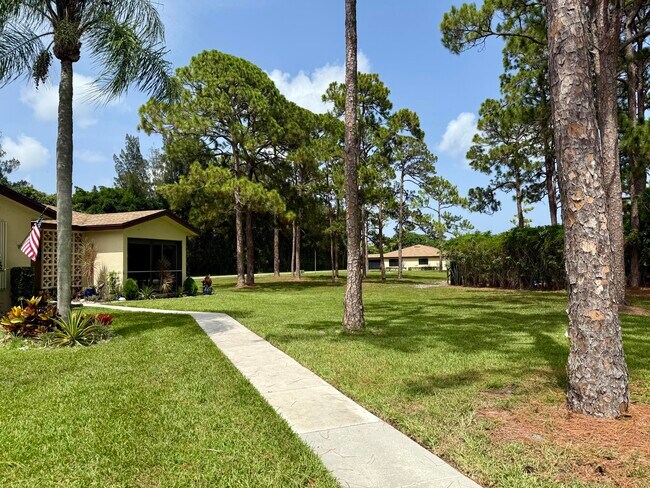Foto del edificio - 13950 Nesting Way