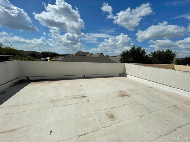 Building Photo - 1412 Keeton Ave