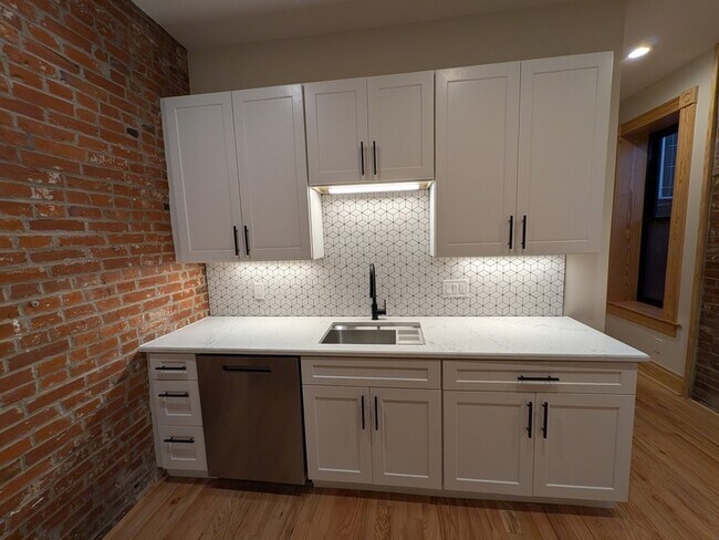 Building Photo - 3231 Morgan Ford Rd