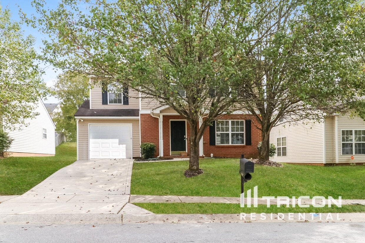 Primary Photo - 1400 Jordans Pond Ln