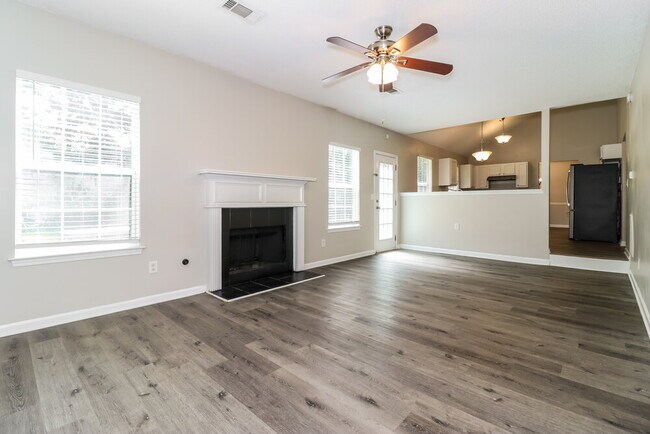 Foto del edificio - 3181 Mineral Ridge Ln