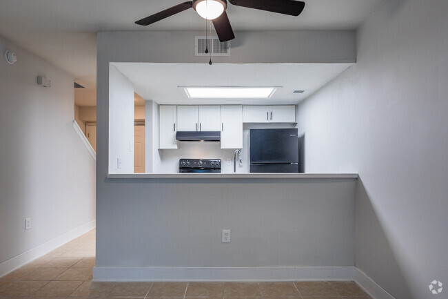 Kitchen Island - Royal Dutch Townhomes