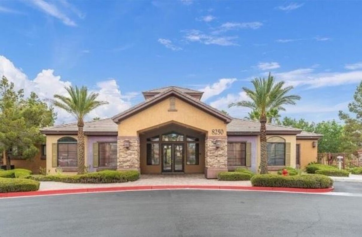 Foto principal - SHOWINGS AVAILABLE NOW