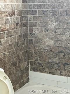 Building Photo - 481 Hollister Ave