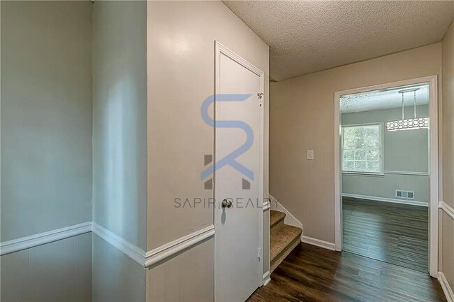 Building Photo - Move in before Janury 15th and choose your reward: a $250 Amazon Gift Card or a 55" Smart TV!