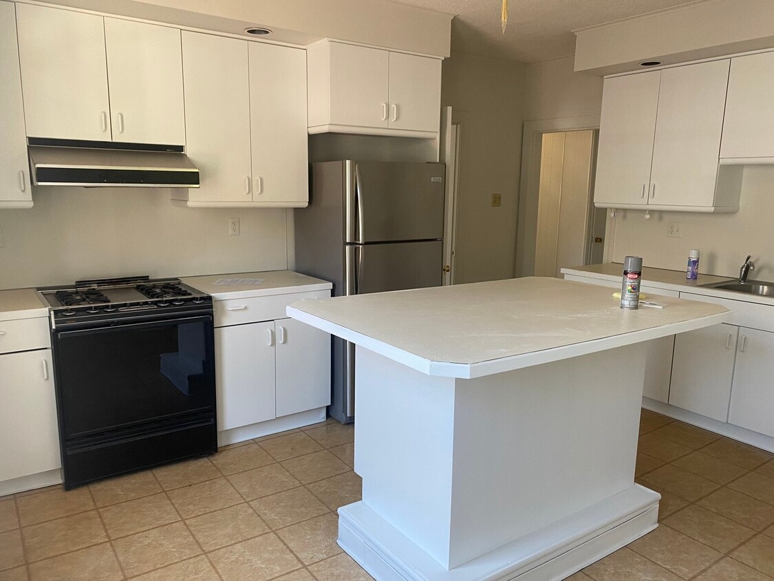 29 Dudley St, Arlington, MA 02476 House Rental in Arlington, MA