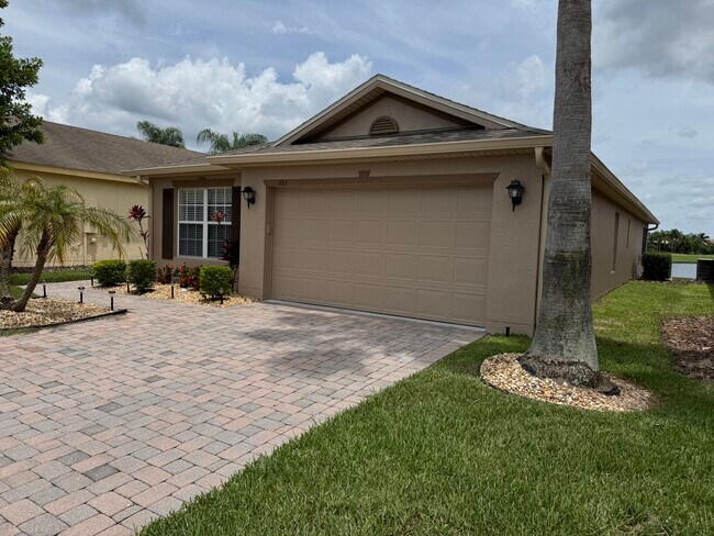Building Photo - 353 Acadia Dr