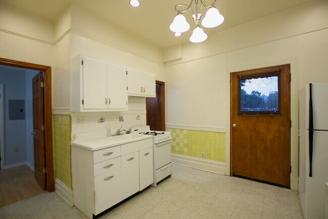 Foto del edificio - 2825 W Shakespeare Ave