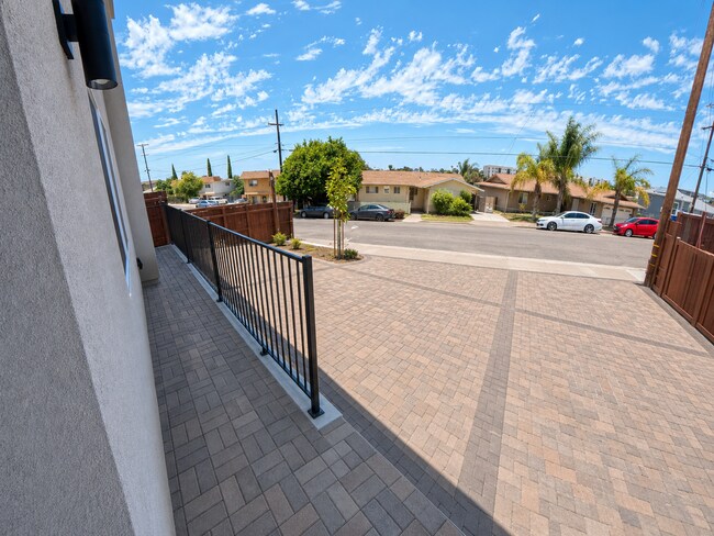 Building Photo - New 2 Bed Home |  $99 Deposit | Pet Ok - 2 Car Parking