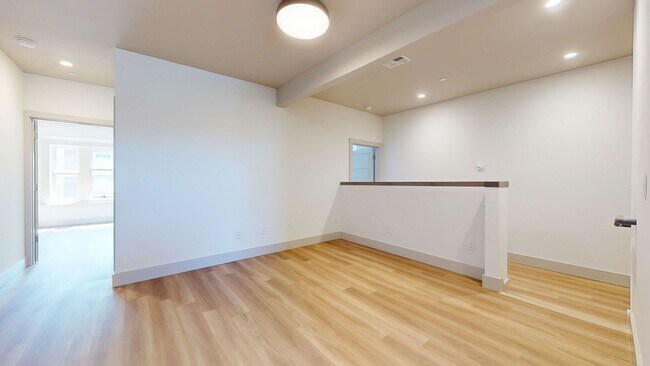 Foto del edificio - 2 Bedroom Brand New Berkeley Unit!