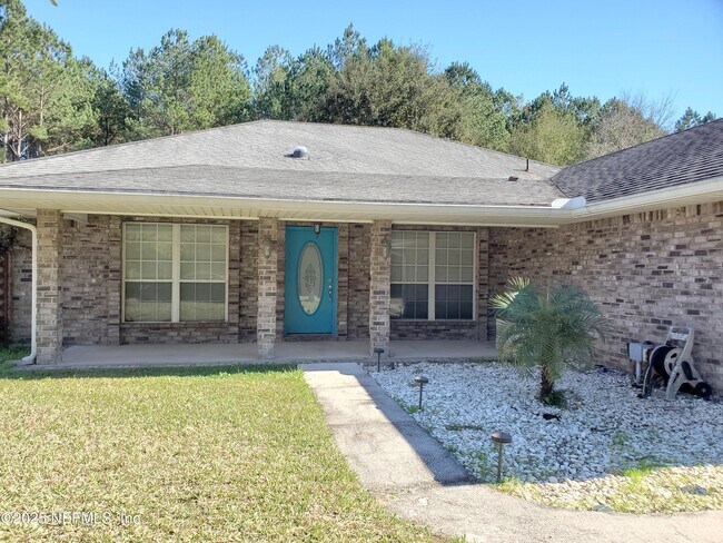 Building Photo - 2149 Pine Tree Ln