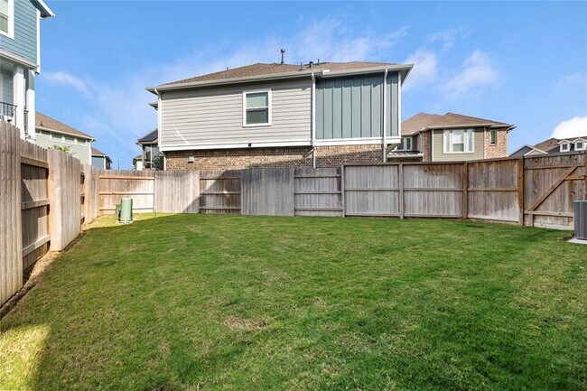 Building Photo - 7619 Chinkapin Grv Ln