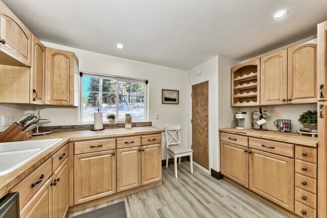 Foto del edificio - Lovely Lake Tahoe Rental