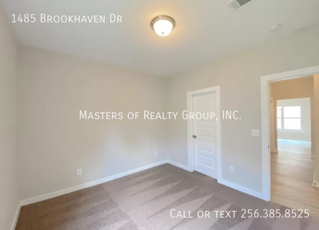 Building Photo - Newly renovated house in the Brookhaven ne...