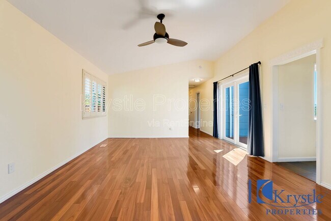 Foto del edificio - 530 N Regatta Dr