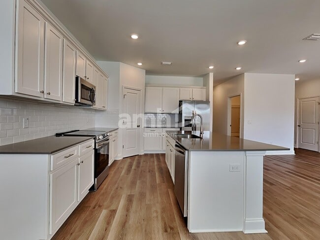 Foto del edificio - 160 Anthurium Dr