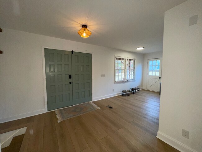 Building Photo - 3167 Mountain Creek Ln