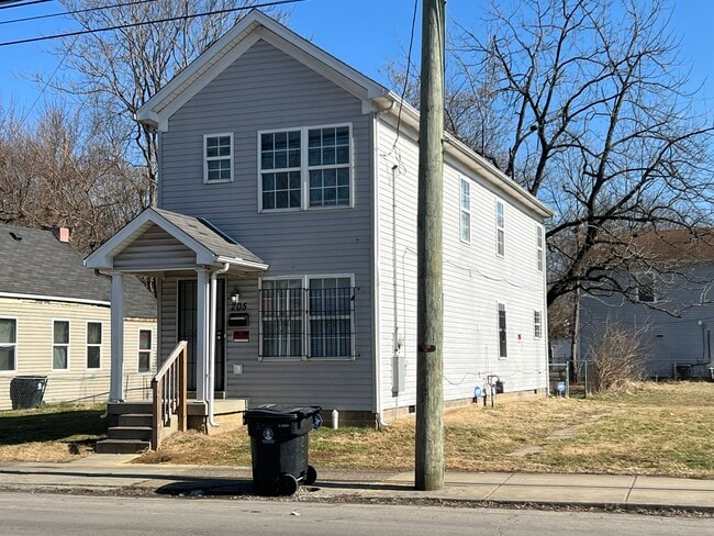 Photo - 205 N 26th St House