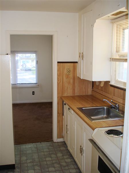 Building Photo - 2237 S Christine
