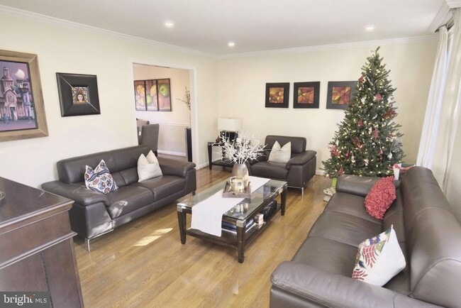 Foto del edificio - 10277 Gainsborough Rd