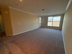 Interior Photo - Stadium House Apartments