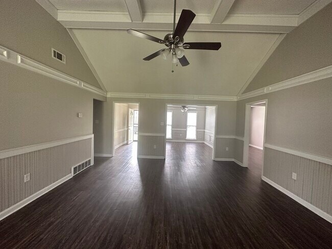 Building Photo - 4235 Chesapeake Way - Available Now!