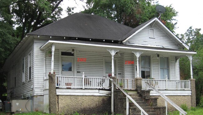 Building Photo - 2304 Central Ave