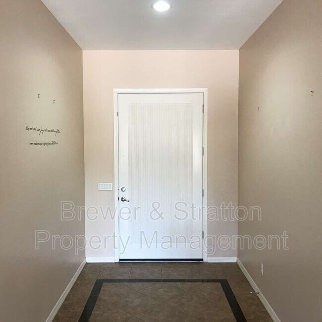 Foto del edificio - 2415 E Tonto Pl