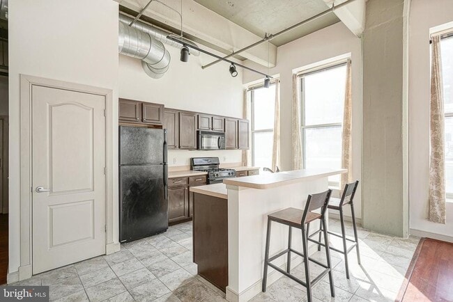 Building Photo - 511 N Broad St