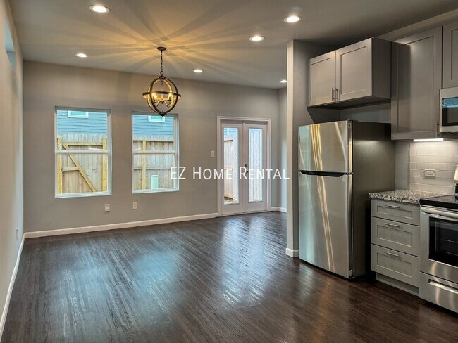 Building Photo - 4937 Ambient Dr