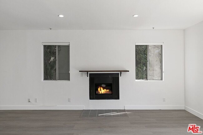 Foto del edificio - 1616 Brockton Ave