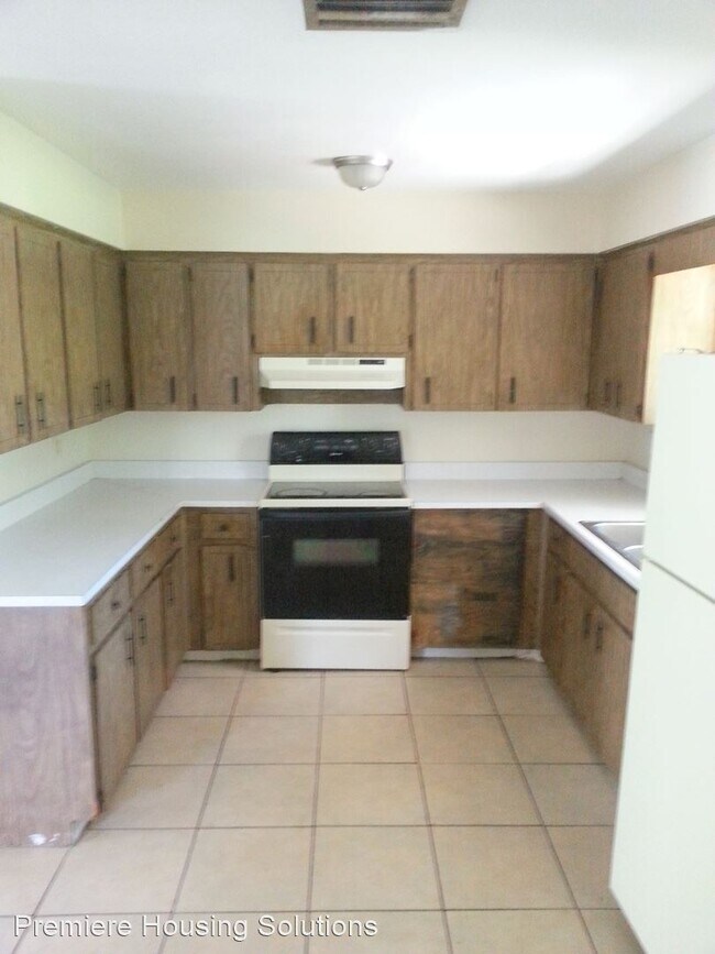 Building Photo - 4 br, 2 bath House - 613 Gilmore Ave.