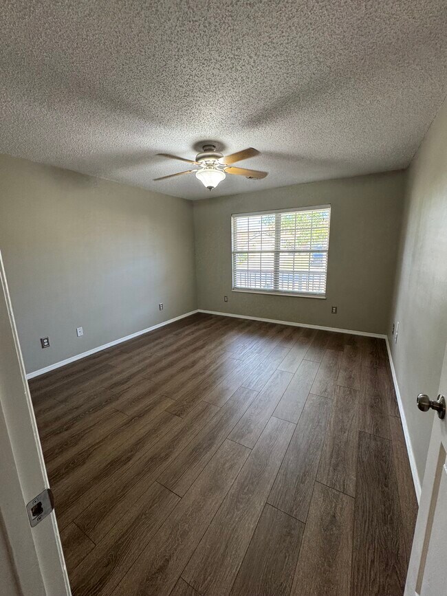 Dormitorio principal - 10086 Gate Post Way