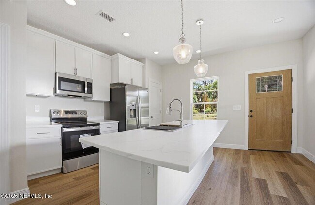 Foto del edificio - 206 W Fox St