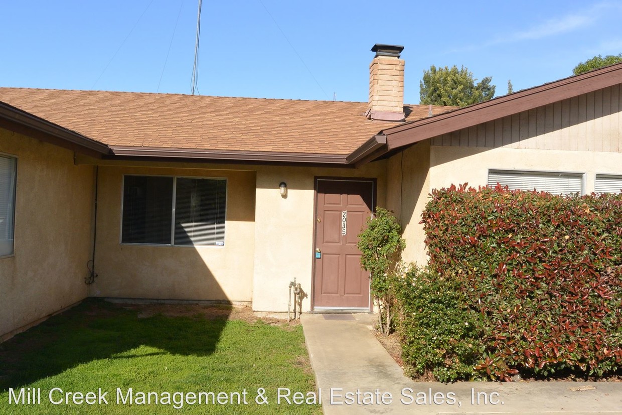 Foto principal - 2033-2037 S Tracy Ct