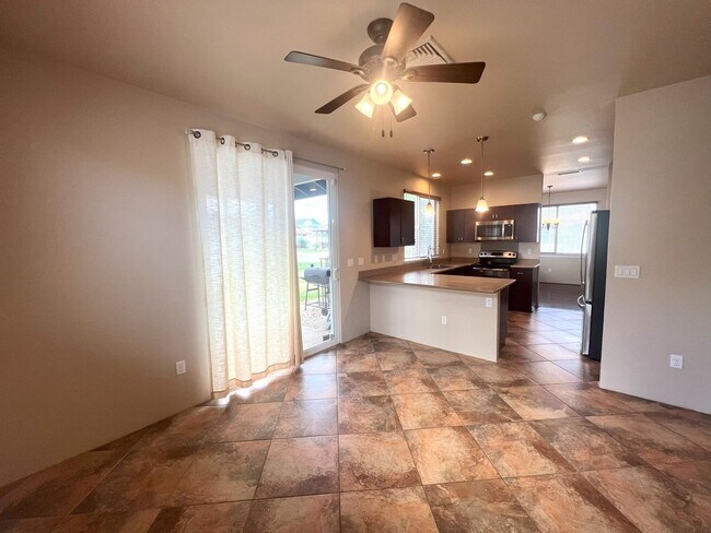 Building Photo - Large 4 bedroom 3 Bathroom house in Lahiki at Mehana in Kapolei